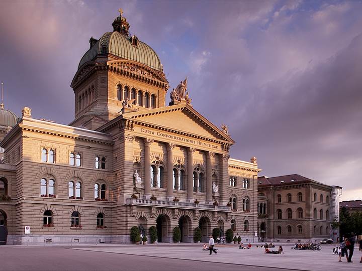 Bundeshaus 01 Fd15876c